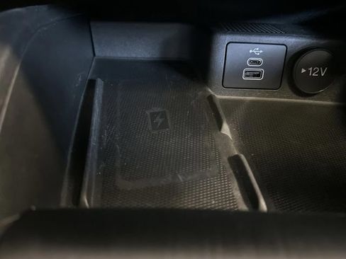 Certified 2025 Ford Escape ST-Line Elite image 25