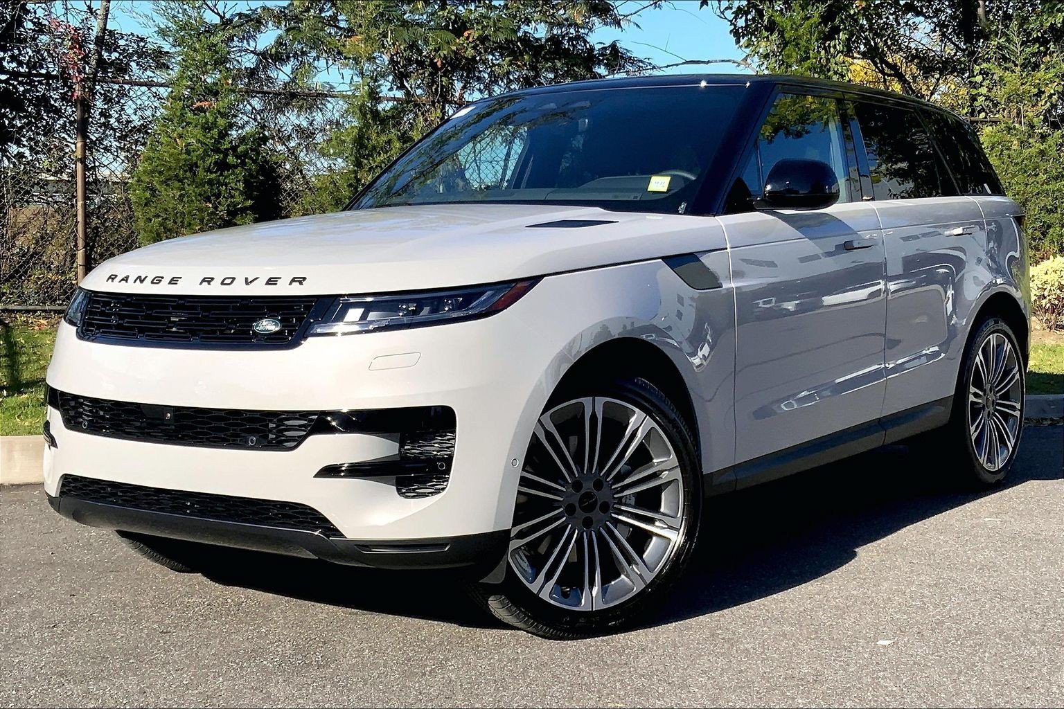 New 2027 Land Rover Range Rover Sport SE AWD/4WD image 1