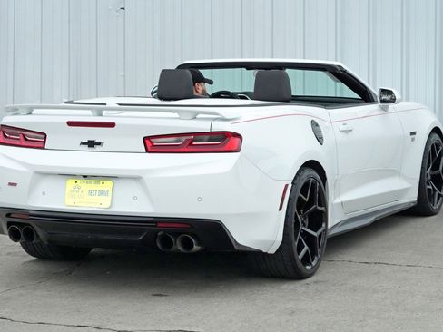 Used 2017 Chevrolet Camaro SS image 52