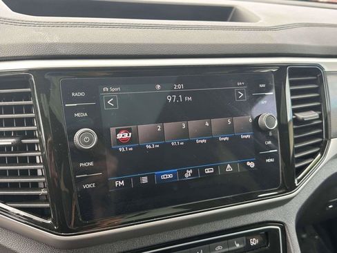 Used 2023 Volkswagen Atlas Cross Sport SEL R-Line image 30