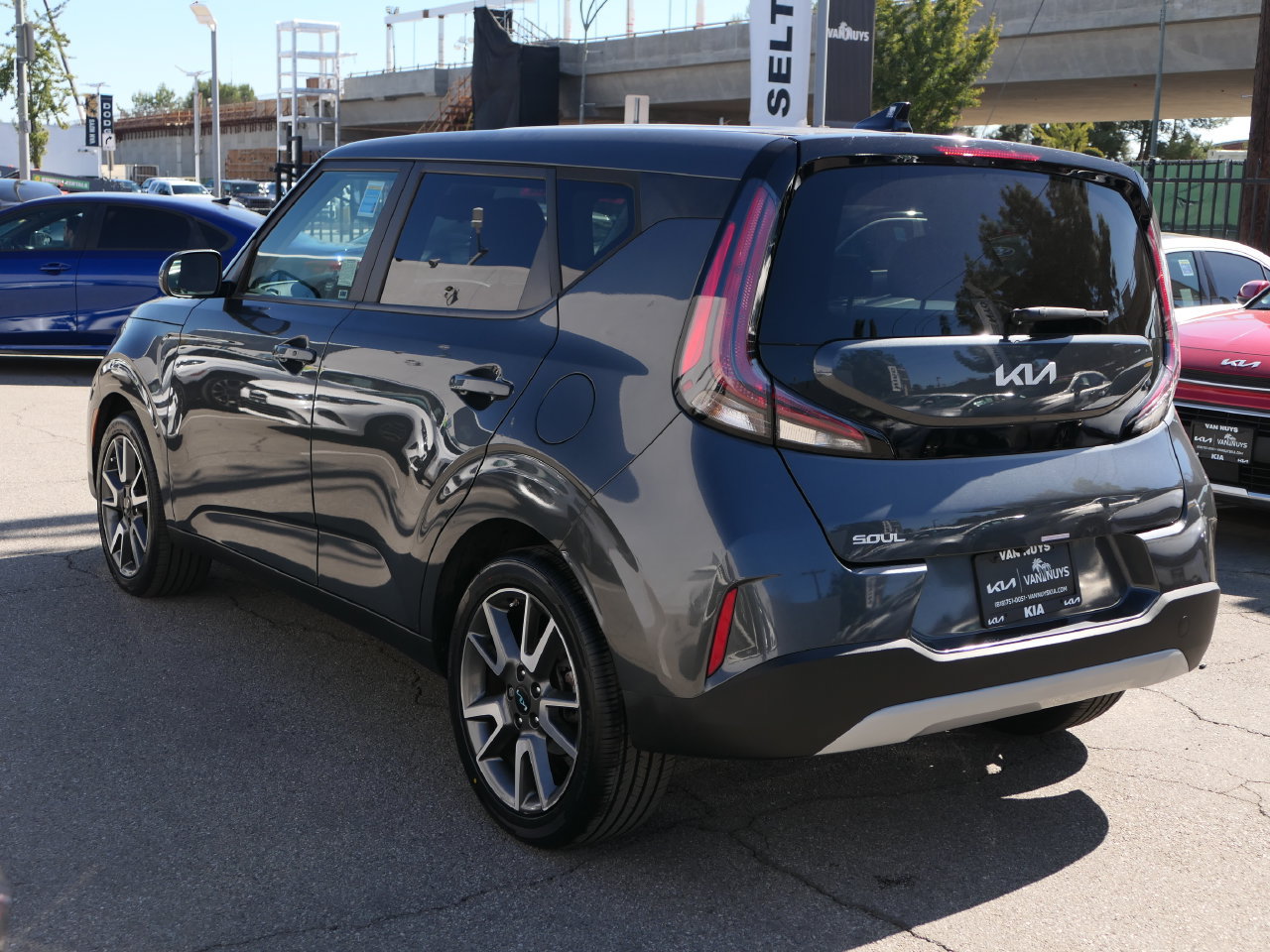 Used 2024 Kia Soul EX w/ EX Designer Package FWD image 5