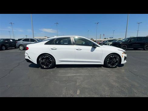 Used 2022 Kia K5 GT-Line AWD/4WD image 9