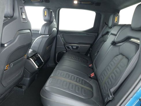 Used 2022 Rivian R1T Adventure image 22