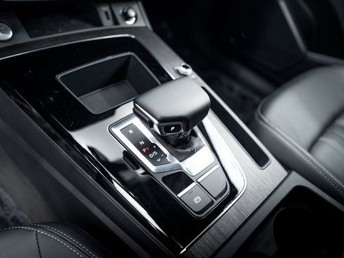 Certified 2023 Audi Q5 2.0T Premium w/ Convenience Package AWD/4WD image 10