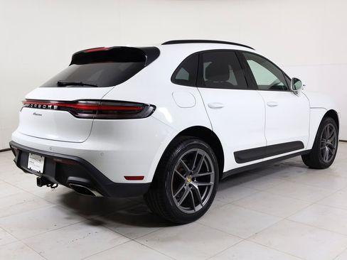 Certified 2024 Porsche Macan w/ Premium Plus Package image 34