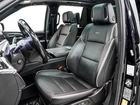 Used 2022 Cadillac Escalade Sport AWD/4WD image 15