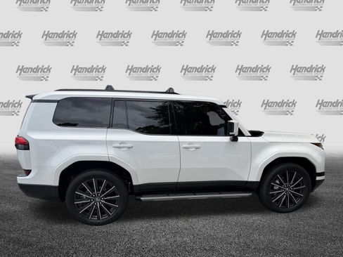 Used 2026 Lexus GX 550 w/ Accessory Package (2T) AWD/4WD image 10