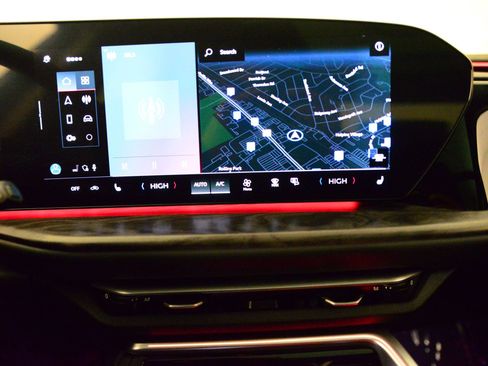 Certified 2025 Audi Q5 Premium Plus image 30