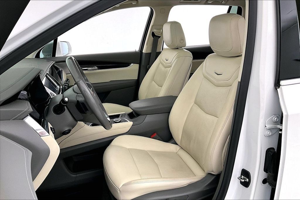 Used 2020 Cadillac XT6 Premium Luxury FWD image 34