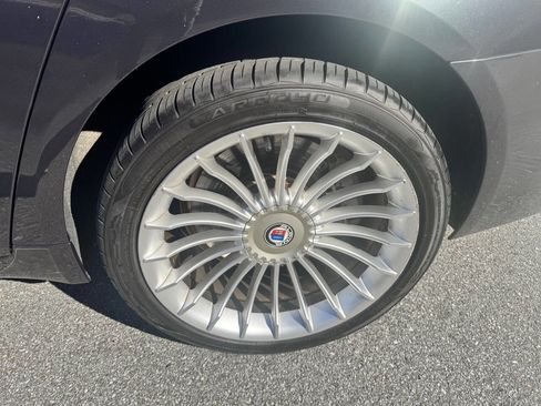 Used 2015 BMW 750i RWD image 12