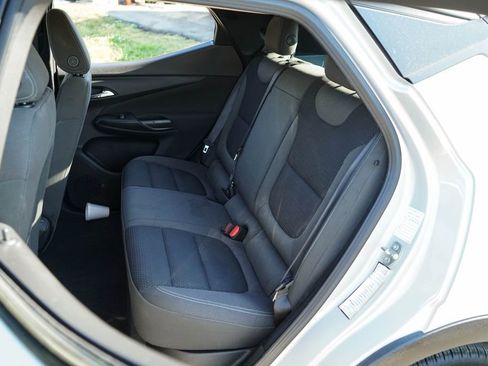 Used 2023 Chevrolet Bolt EUV LT image 31