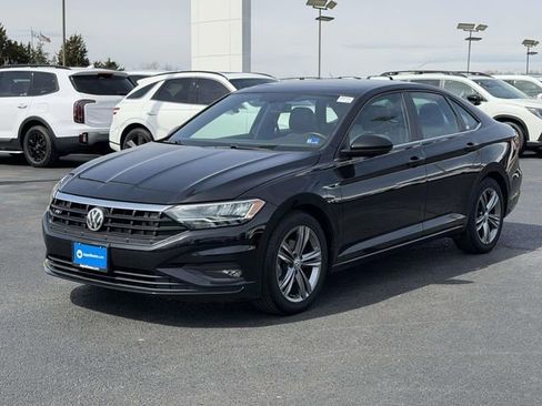 Used 2020 Volkswagen Jetta R-Line image 4