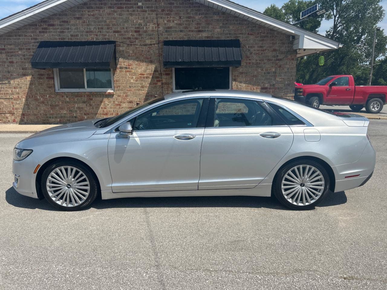 Used 2017 Lincoln MKZ Reserve w/ Climate Package AWD/4WD image 9