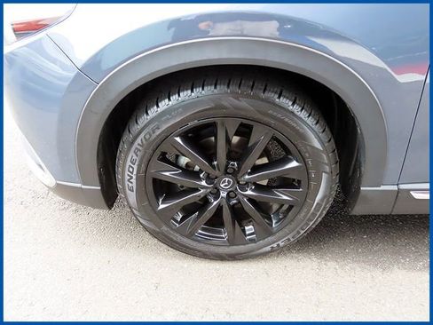 Used 2023 MAZDA CX-9 Carbon Edition image 4