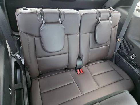 Certified 2025 Ford Explorer Platinum RWD image 16