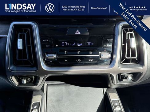 Used 2023 Kia Sorento S w/ Panoramic Sunroof Package image 17