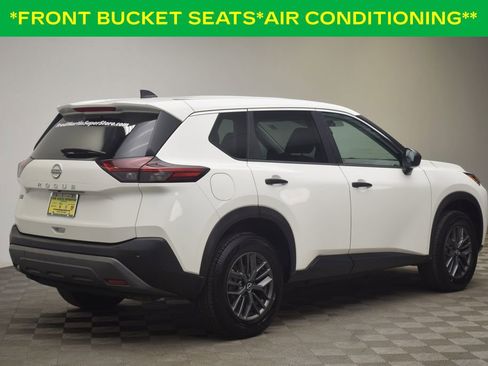 Used 2022 Nissan Rogue S image 8