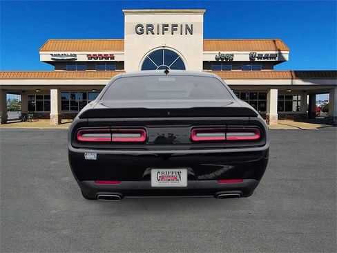 Used 2021 Dodge Challenger GT w/ Plus Package image 8