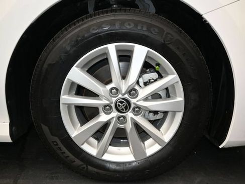 Used 2025 Toyota Camry LE w/ Convenience Package FWD image 18