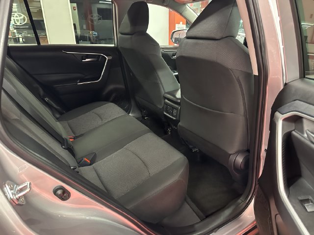 Certified 2025 Toyota RAV4 XLE AWD/4WD image 14