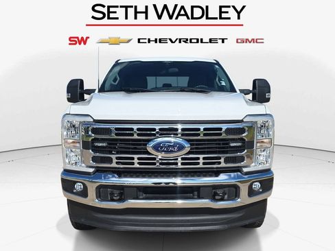 Used 2024 Ford F250 XLT w/ FX4 Off-Road Package AWD/4WD image 2