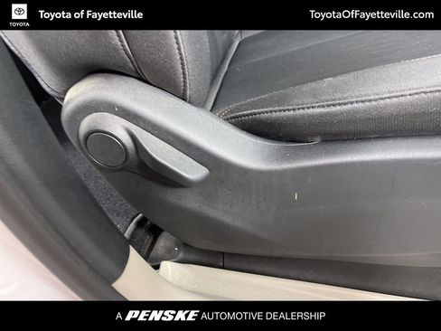 Used 2018 Chrysler Pacifica Touring Plus image 6