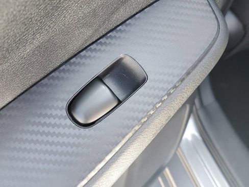 Used 2023 Nissan Sentra SV FWD image 17