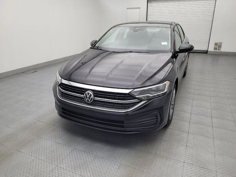 Used 2024 Volkswagen Jetta SE FWD image 15