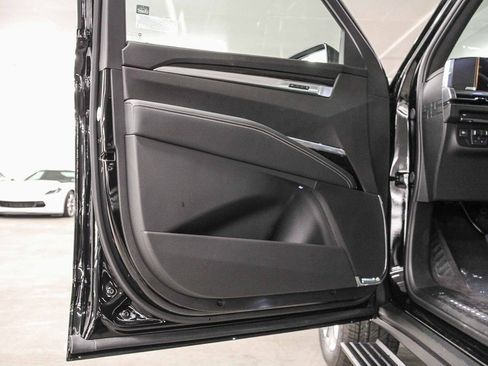 New 2026 Cadillac Escalade Luxury image 23