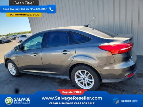 Used 2016 Ford Focus SE FWD image 3