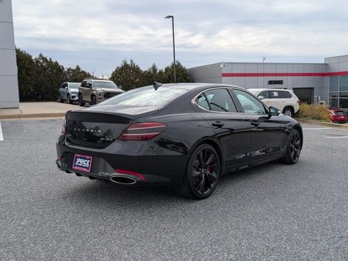 Used 2022 Genesis G70 3.3T w/ Sport Prestige Package image 5