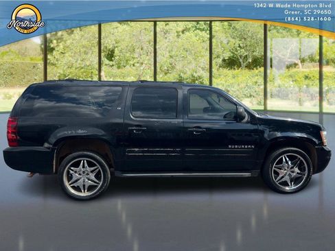 Used 2014 Chevrolet Suburban LT AWD/4WD image 25