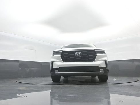 Used 2024 Honda Pilot Elite image 34