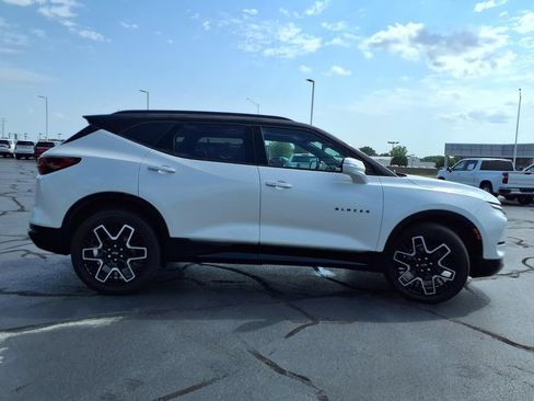Used 2023 Chevrolet Blazer RS AWD/4WD image 34