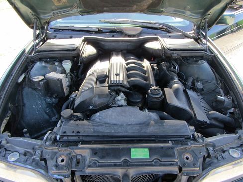 Used 1997 BMW 528i Sedan image 10