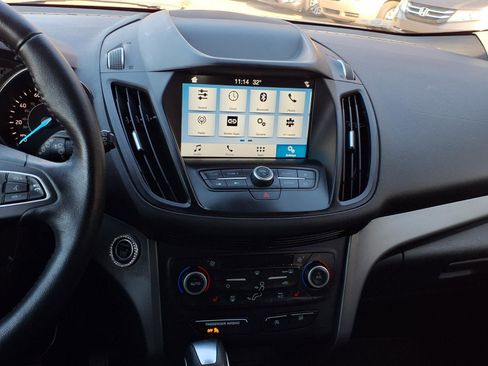 Used 2019 Ford Escape SEL image 15