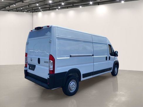 Used 2026 RAM ProMaster 2500 w/ Convenience Group FWD image 7