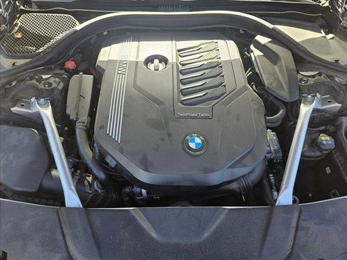 Used 2021 BMW 740i 740i w/ Premium Package image 24