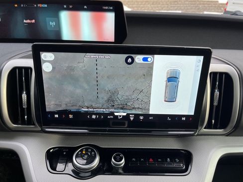 Used 2025 Ford Expedition Max Active image 26