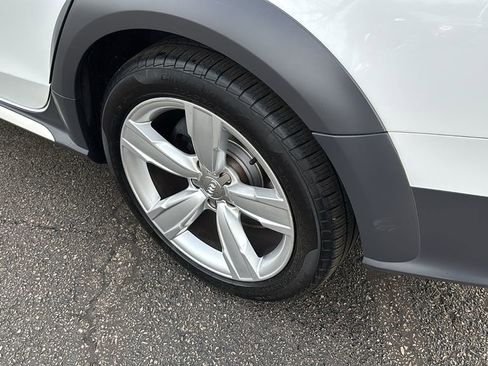 Used 2015 Audi A4 Premium Plus w/ Technology Package image 9