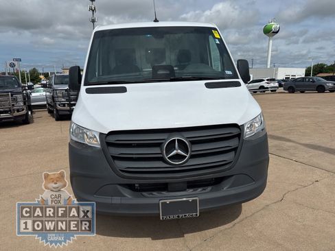 Used 2025 Mercedes-Benz Sprinter 2500 image 5