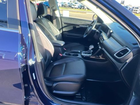 Used 2024 Kia Seltos EX AWD/4WD image 33