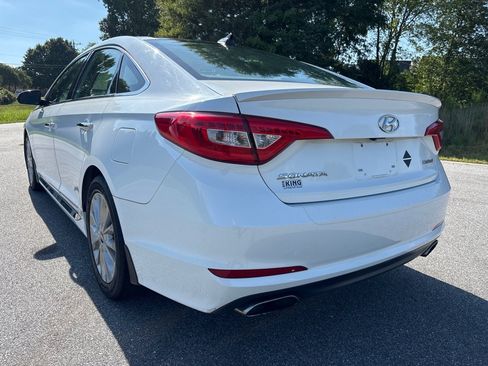 Used 2015 Hyundai Sonata Limited w/ Option Group 05 FWD image 3