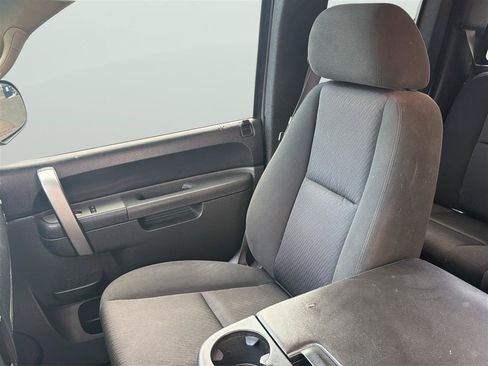 Used 2011 Chevrolet Silverado 1500 LT w/ All-Star Edition AWD/4WD image 12