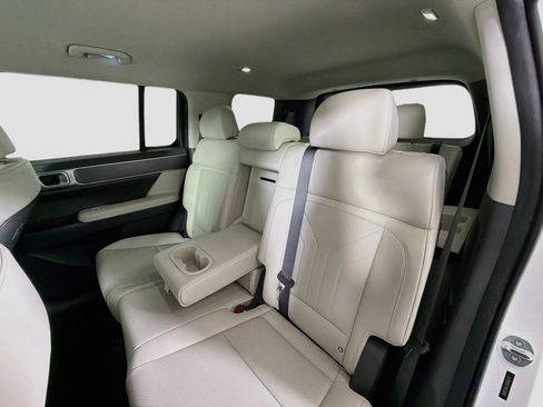 Used 2024 Hyundai Santa Fe SEL FWD image 22