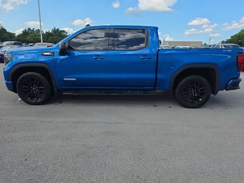 Used 2022 GMC Sierra 1500 Elevation w/ Elevation Premium Package AWD/4WD image 8