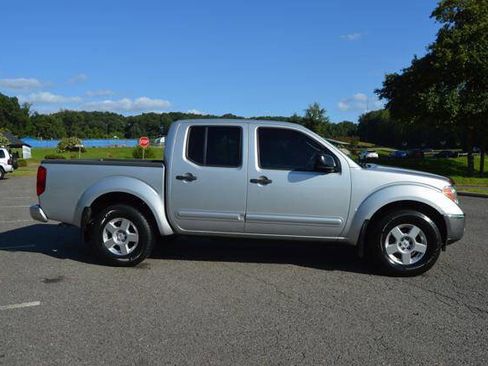 Used 2008 Nissan Frontier SE w/ SE Value Truck Pkg image 51