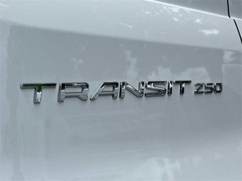 New 2025 Ford Transit 250 148 Medium Roof image 12
