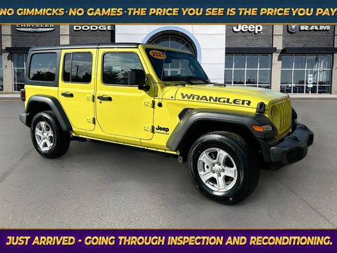 Used 2023 Jeep Wrangler Unlimited Sport AWD/4WD image 1