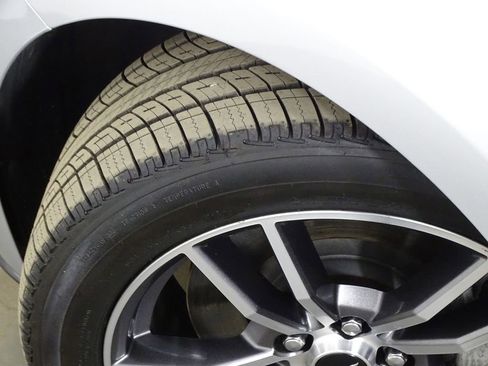 Used 2017 Ford Mustang GT image 34